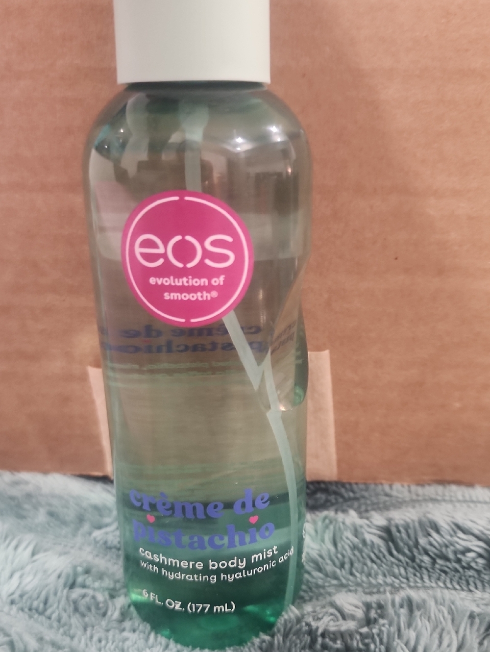 eos Vanilla Cashmere & Crème de Pistachio Cashmere Body Mists Bundle - Picture 2 of 3